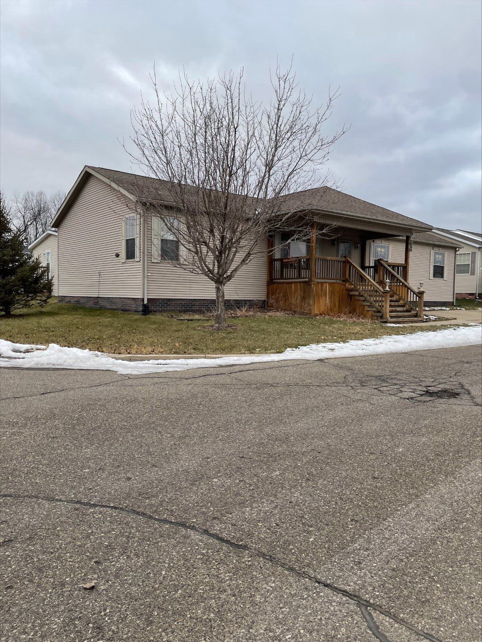 11783 Village pines Court South Lyon, MI 48178 South Lyon MI 48350